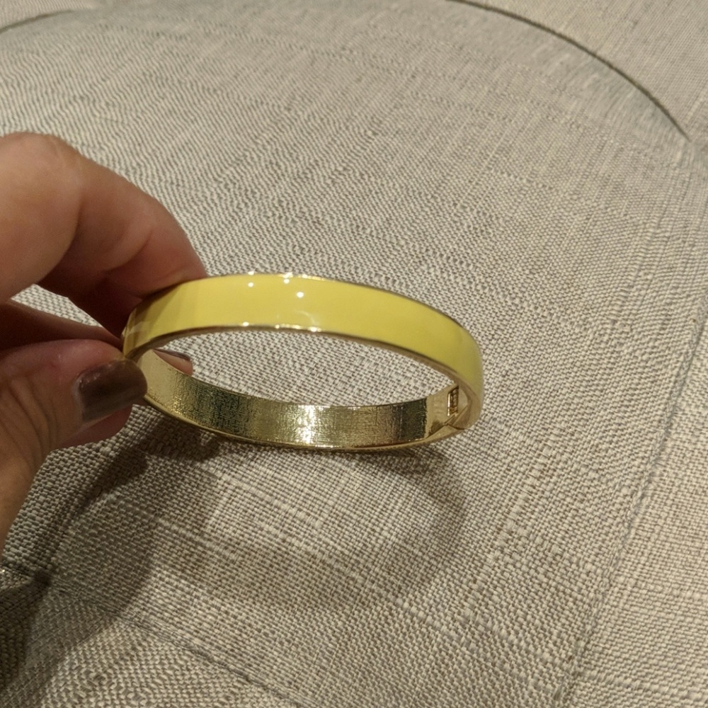 Yellow bangle - Picture 2 of 4